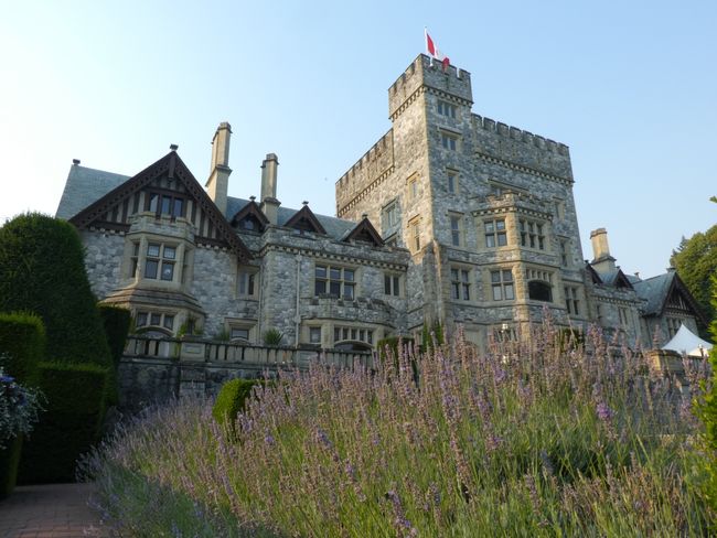 Hatley Castle is only 10 minutes away from us, a few scenes of X-Men and Deadpool were filmed there.