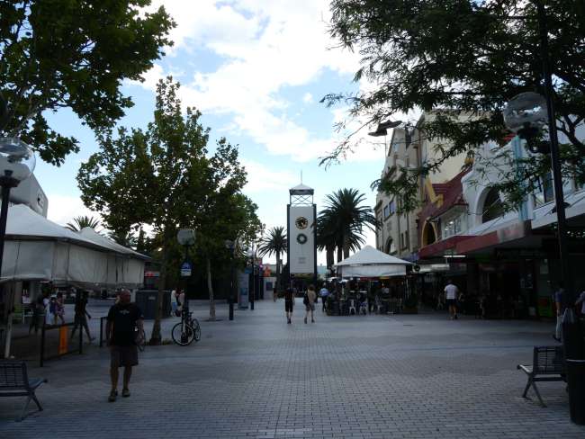 The pedestrian zone looking in the other direction