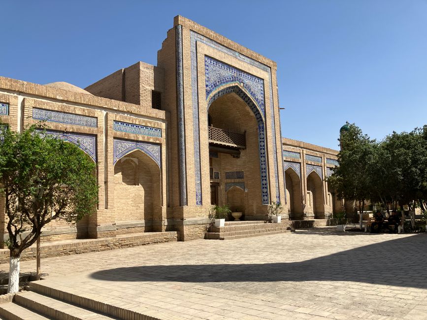 ဥဇဘက်ကစ္စတန်- Khiva