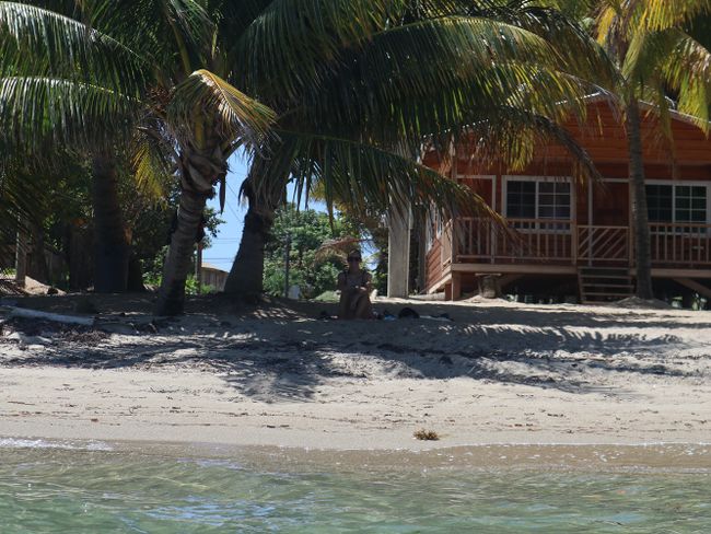 … and Belize also has beautiful beaches <3 (Day 181 of the world trip)