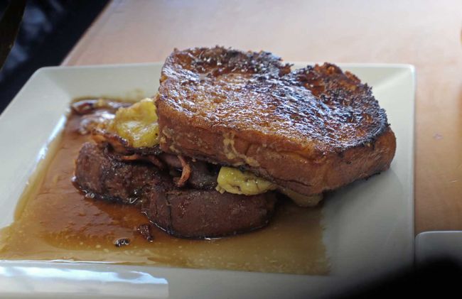 French Toast in Balclutha- Bacon mit Banane