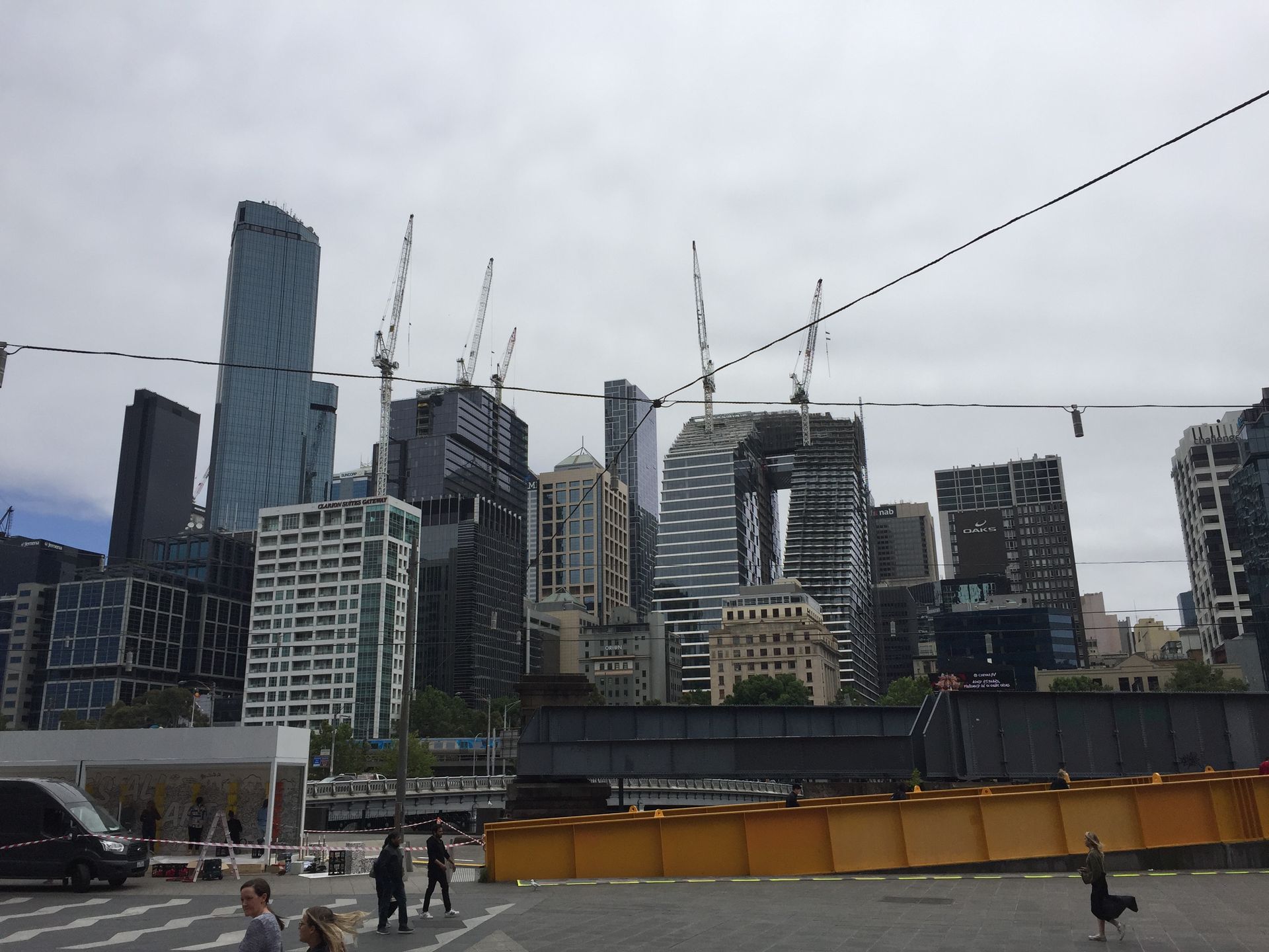 Grues, grues, grues