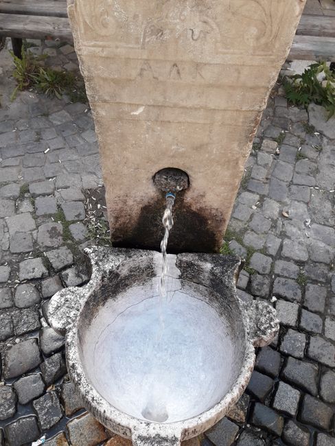 There are several drinking water fountains in the old town of Bitola