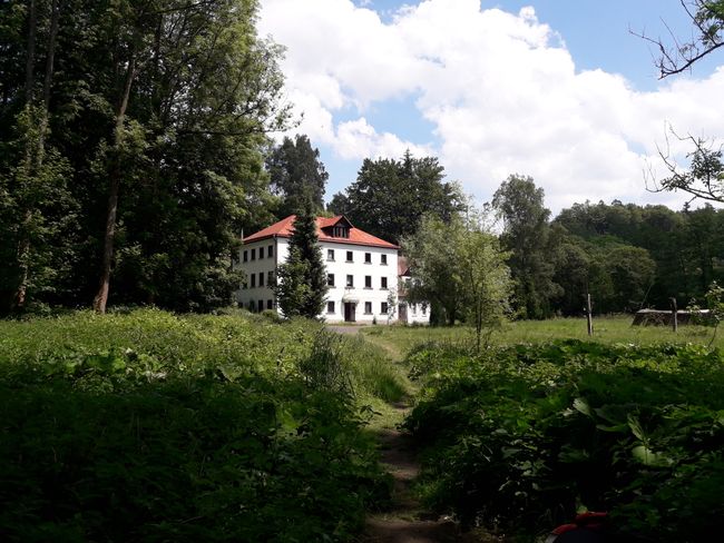 Empty inn near Krásný Buk