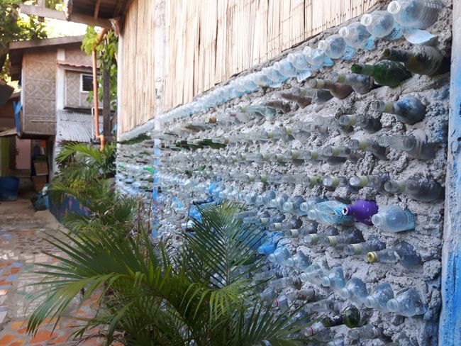 Die Villa Sandra verachtet Plastikflaschen