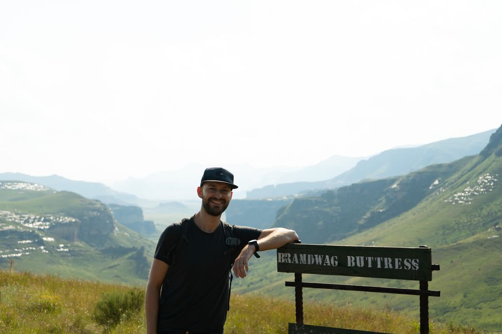 Adventures fɔ waka na di Drakensberg