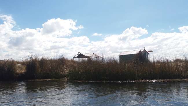 Puno - The Floating Islands of Uros