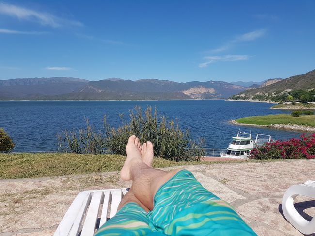 Relaxing at the Embalse Cabra Corral