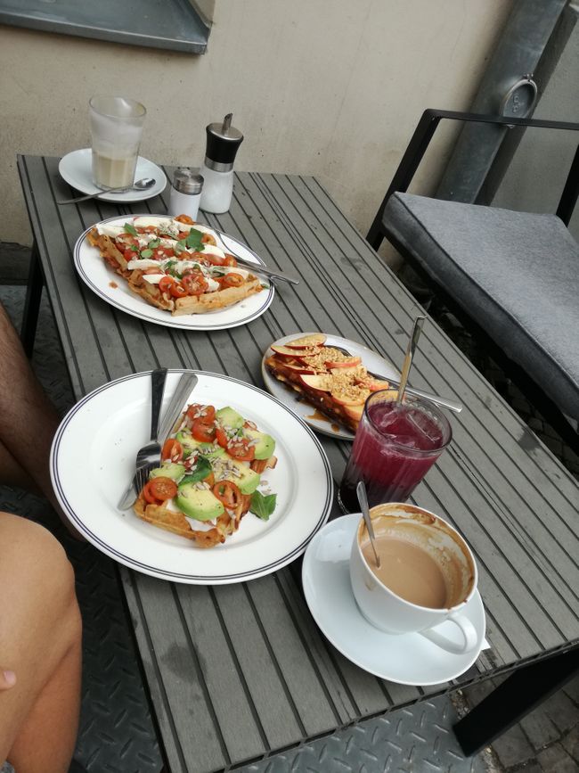 Waffel-"Frühstück" im Café 66