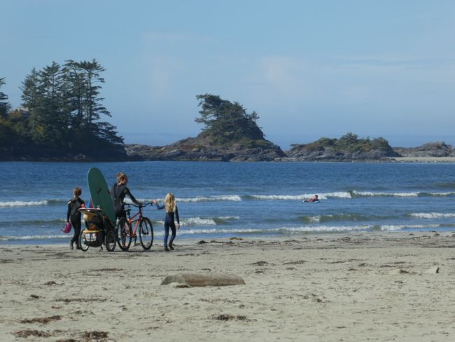 Tofino - the surfer town where everyone surfs, everything is a bit cooler here