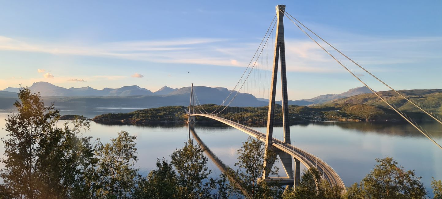 Hålogaland Bridge, 1533 m long, in use since 2018