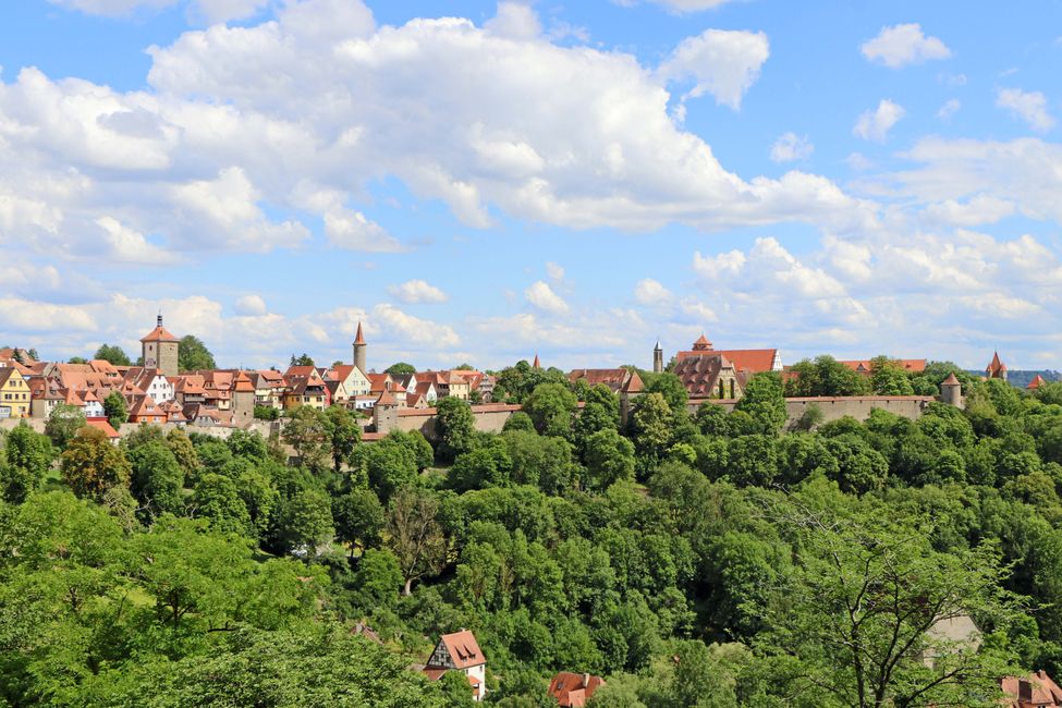 . . . y una vista final de Rothenburg.