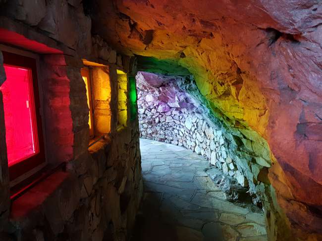 Lookout Mountain in Chattanooga: Ruby Falls and Rock City
