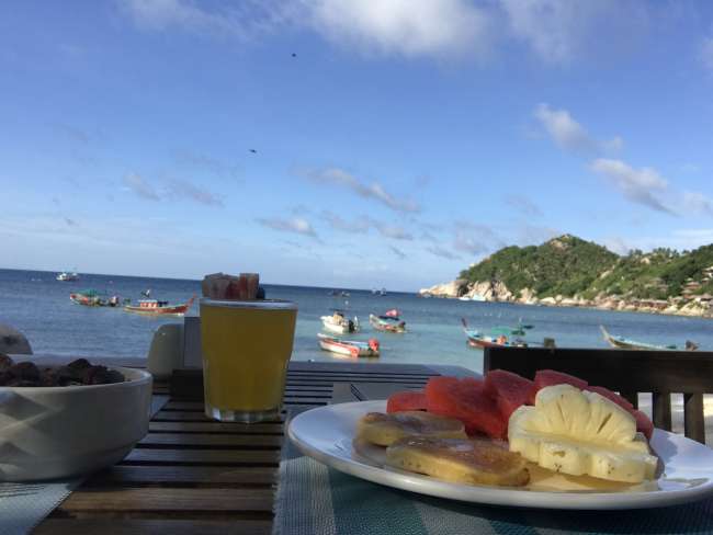 Breakfast in paradise