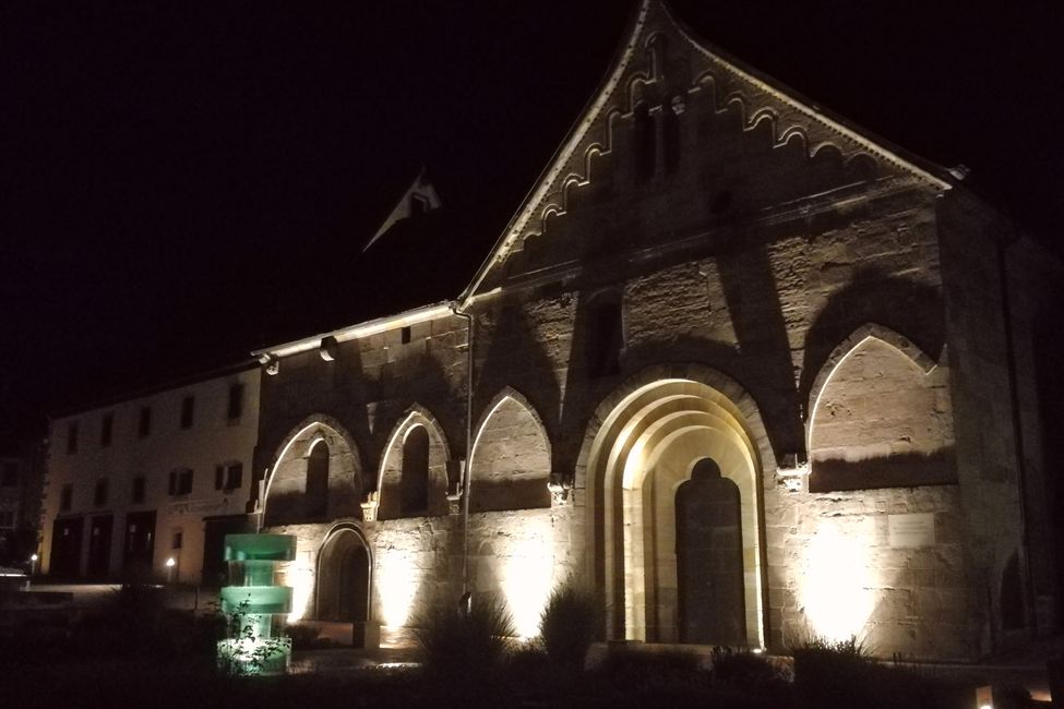 Sehr gut gepflegtes altes Kloster in Heilsbronn