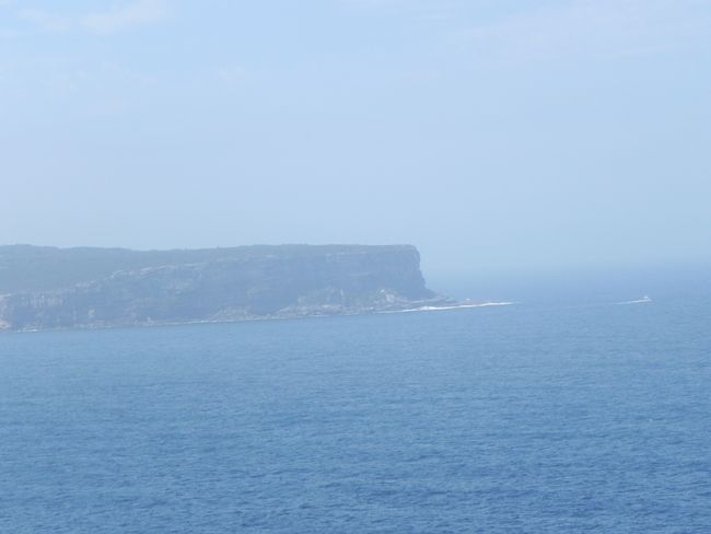 View from 'The Gap' of the Tasman Sea