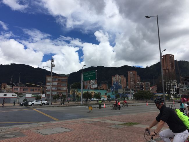 Day 21 - Bike tour, Museo del Oro and attempting to go shopping