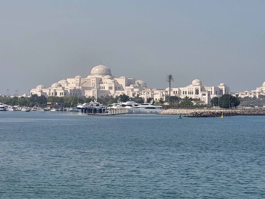 Qaṣr Al-Waṭan ist der Präsidentenpalast der Vereinigten Arabischen Emirate