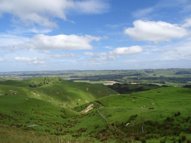 North Island New Zealand: Volcanoes, Geysers, and Sand Dunes
