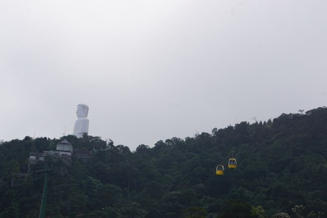 Hue - the Imperial City / Ba Na Hills and the Golden Bridge