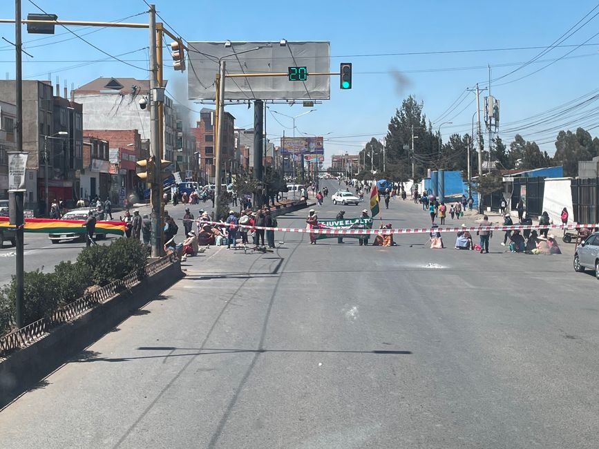 In El Alto - road closure