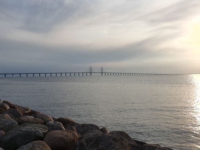 Pitch in Malmö with a view of the Øresund Bridge