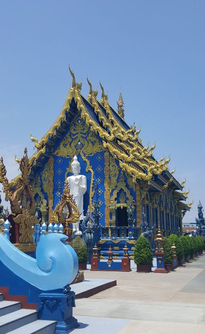 Chiang Rai - schwarz, blau, weiß und bunt