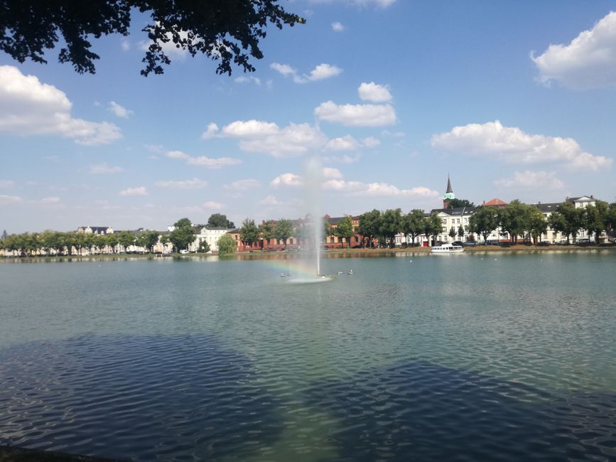 Un jeu d'eau sur le Pfaffenteich