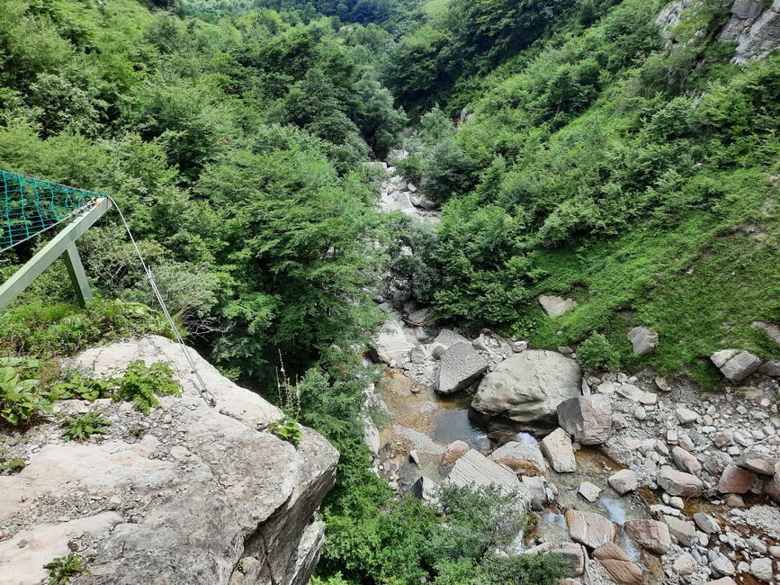 Tag 41 Georgien - Martvili-Canyon und Kinchkha-Wasserfall