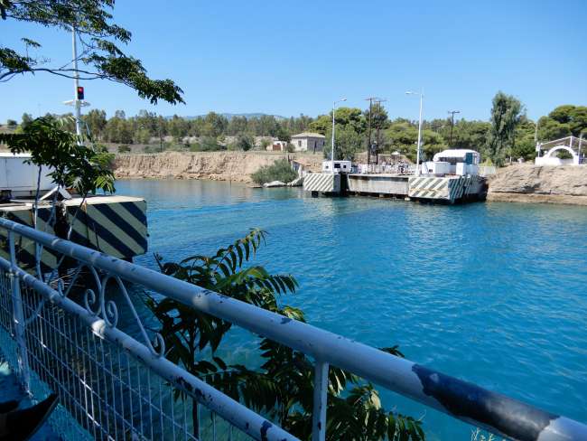 Pont loin