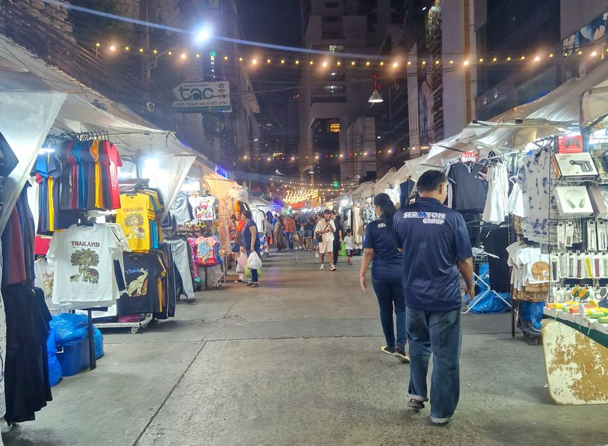 Night market 