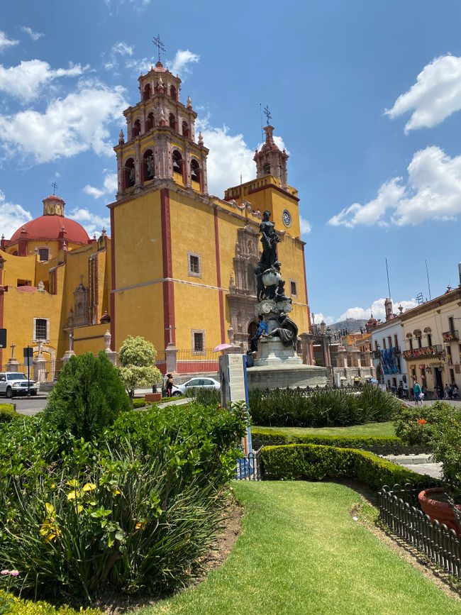 Plaza de la Paz mit Basilica