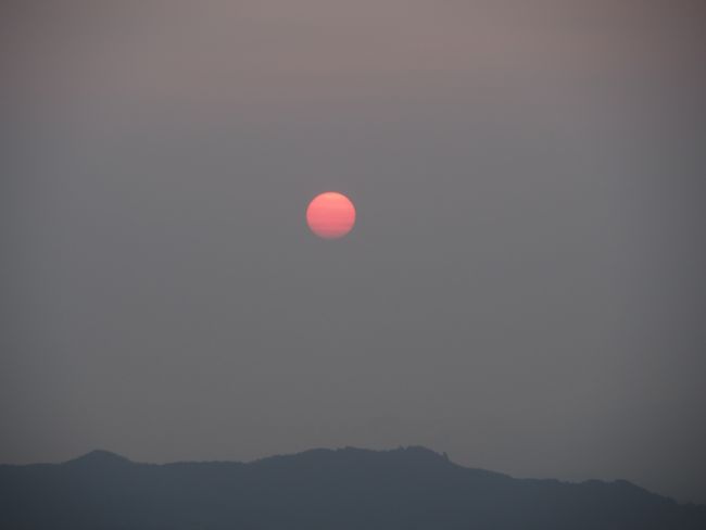Sonnenuntergang hinter Smog aus Australien