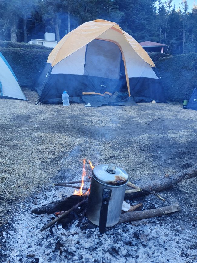 Frostiger Morgen beim campen