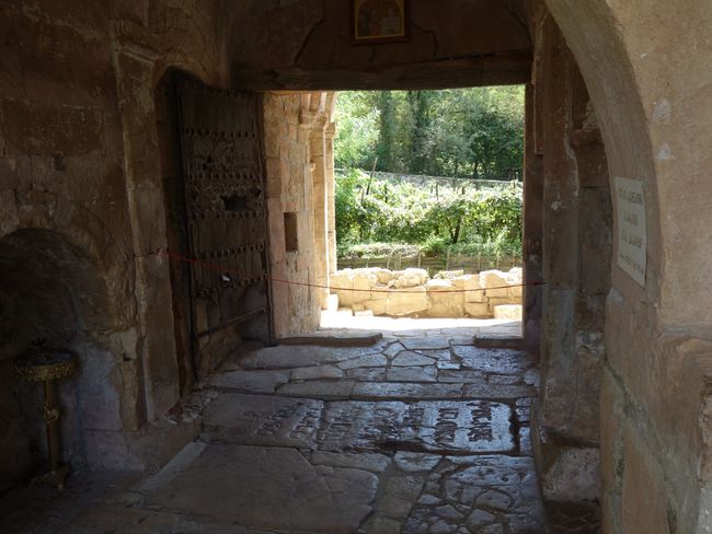 Gelati: David IV's grave