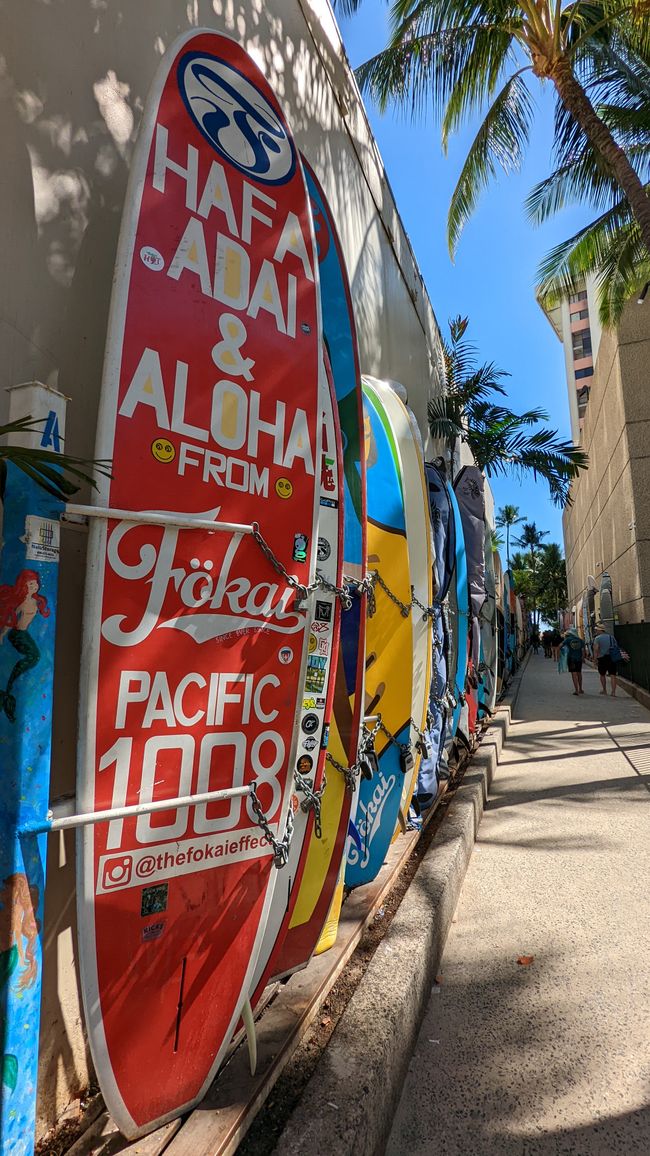 Surf Alley Waikiki