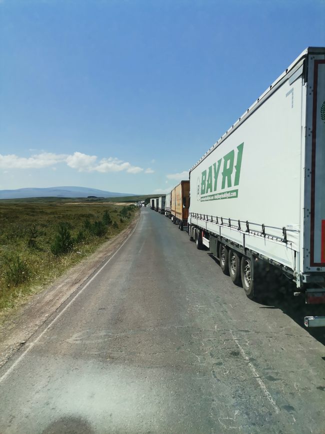 23 Km truck traffic jam at the border