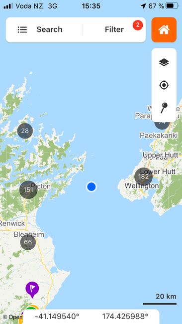 We are in the middle between the South and North Island on the ferry