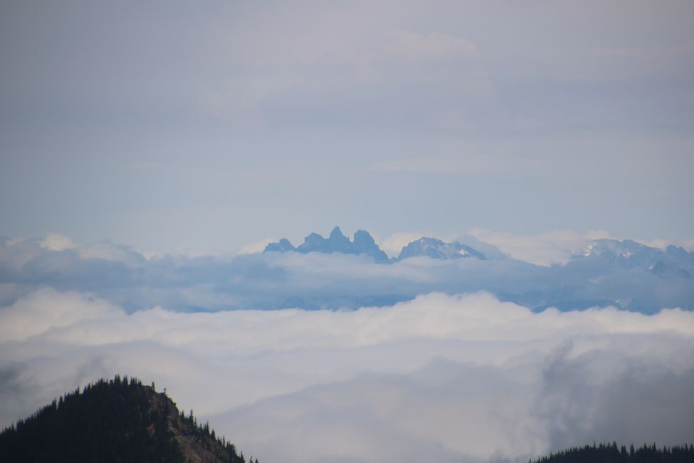 Pamsewu kachiwiri - The Needle ku Seattle ndi Mount Rainier ku Washington
