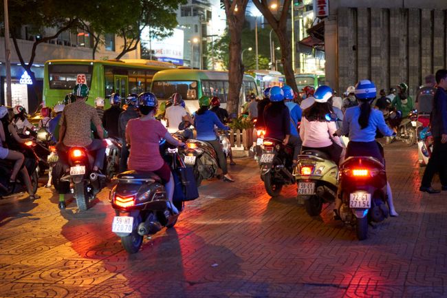 Ho-Chi-Minh-City - Gehweg ist für alle da!😄