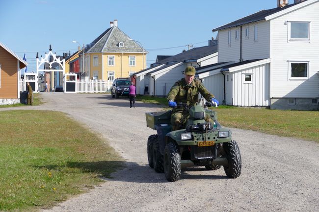 Norwegen mit Hurtigruten // Tag 8 // Militär in Vardø