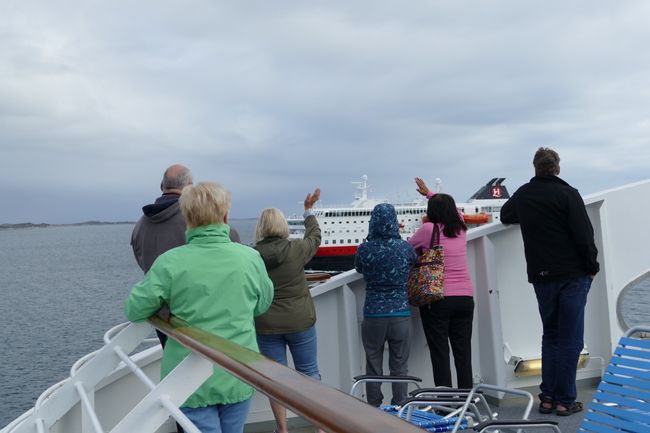 Norwegen mit Hurtigruten // Tag 5 // Wir winken dem Schwesterschiff