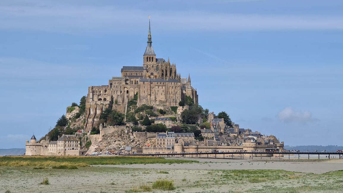 Мон-Сен-Мишел: Една от най-популярните забележителности във Франция