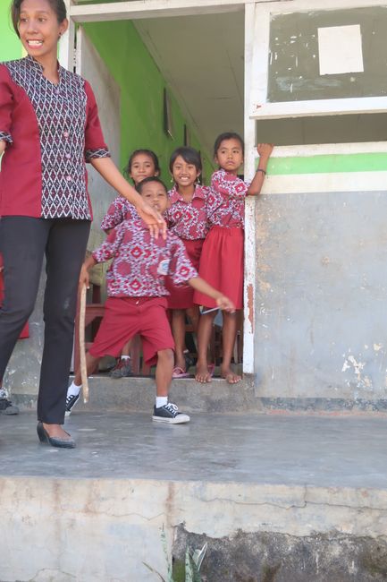 School visit in the villages near Maumere