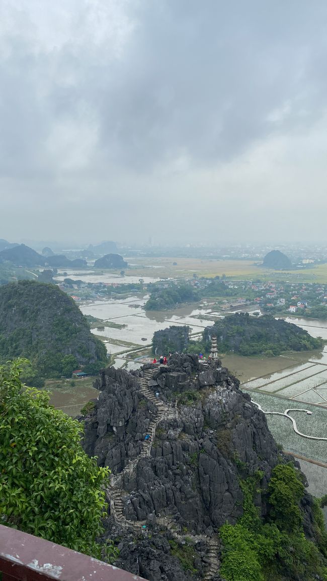 22.10.2022 – Von der nassen in die trockene Ha Long Bucht