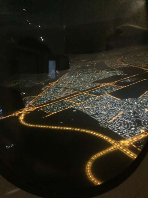 Abu Dhabi bei Nacht