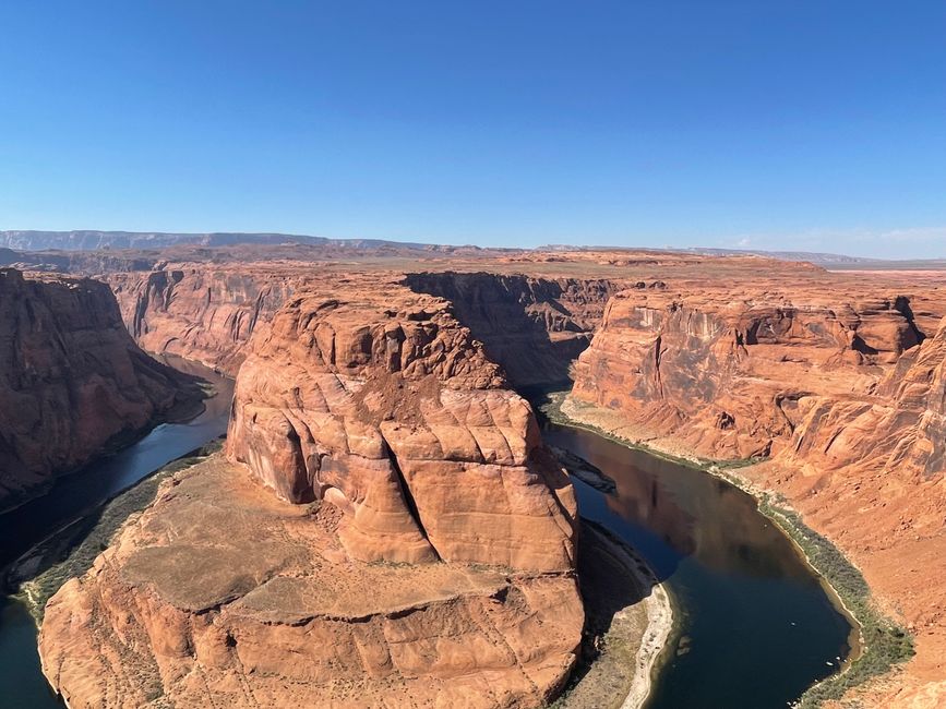 From Monument Valley to the Colorado at Lake Powell and back to Utah