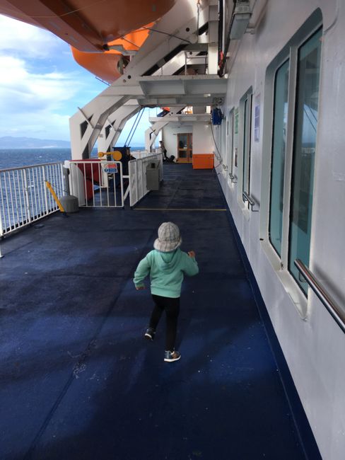 Interislander ferry - Mattis runs across the ship
