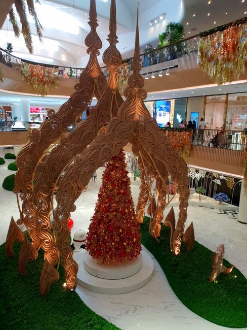 Weihnachtsstimmung im Central Festival Phuket Einkaufszentrum