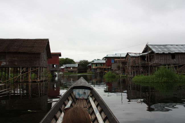 Schwimmende Dörfer auf dem Inlelake
